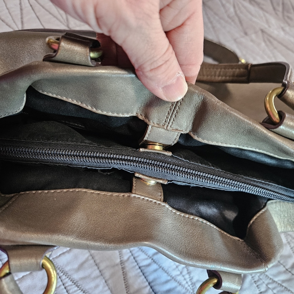 Light bronze Coach purse - Picture 3 of 7